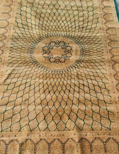 Diseño Gombadí o de "cúpula de mezquita" en alfombra Ghom 100% seda natural